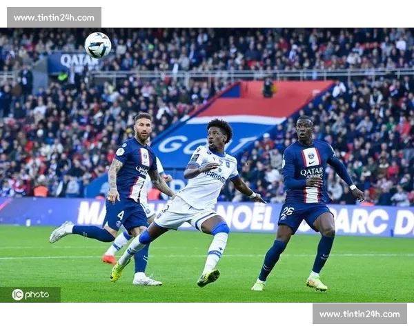 法甲直播全程呈现豪门对决赛季焦点精彩瞬间深度解析球星表现战术博弈