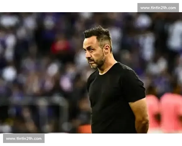 马赛宣布主帅德泽尔比下课 法甲积分榜变动引发激烈关注